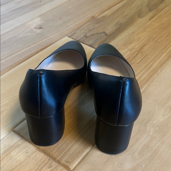 Cole Haan Black Leather Heels chunky heel 
Quiet luxury Holiday wedding - Picture 3 of 9